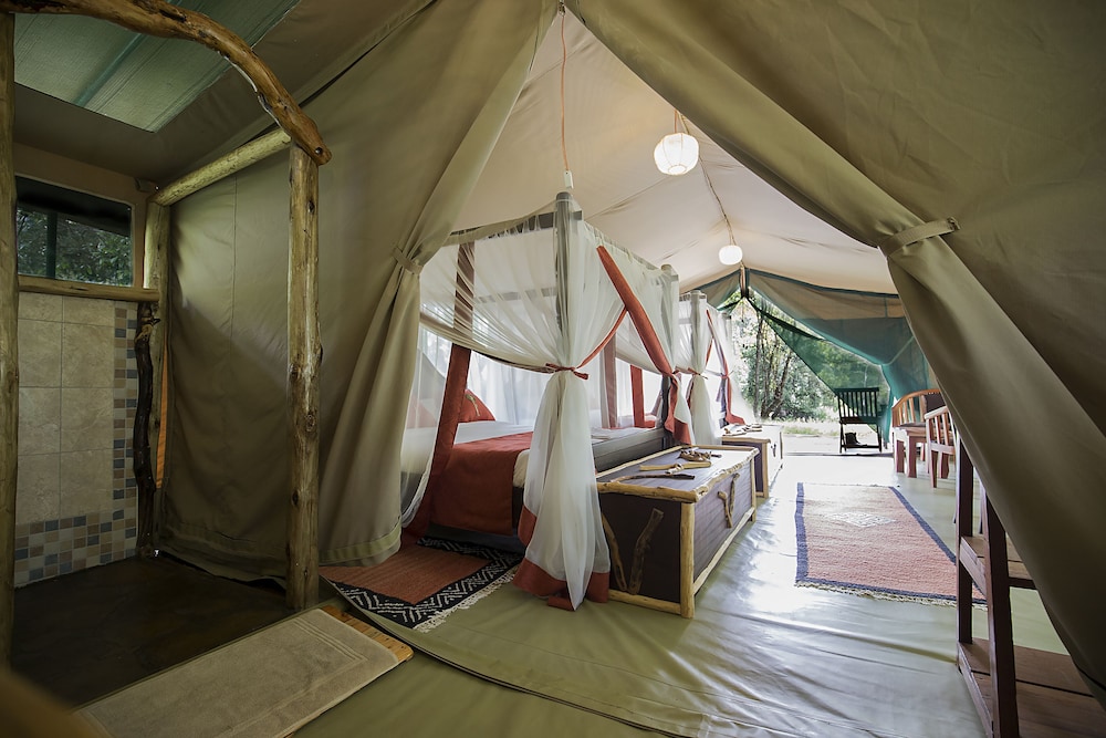 Standard Tent, 1 Double Bed photo 1