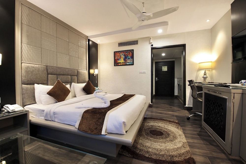 Deluxe Room, City View photo 2