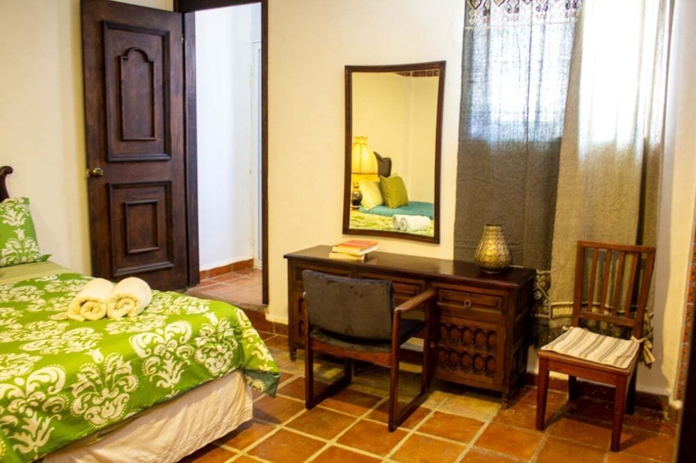 Basic Room, 2 Double Beds photo 2