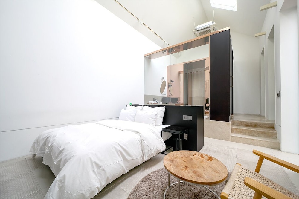 Penthouse - Photo 9