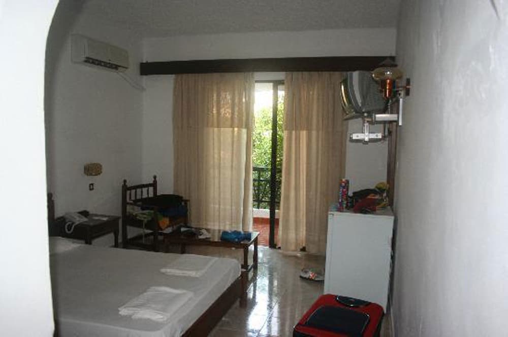 Double Room, Balcony, Garden View