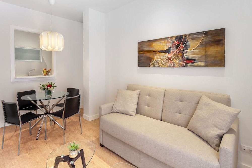 Family Apartment, 1 Bedroom (Single Use) - Photo 3