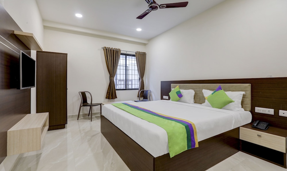 Standard Double or Twin Room - Photo 1