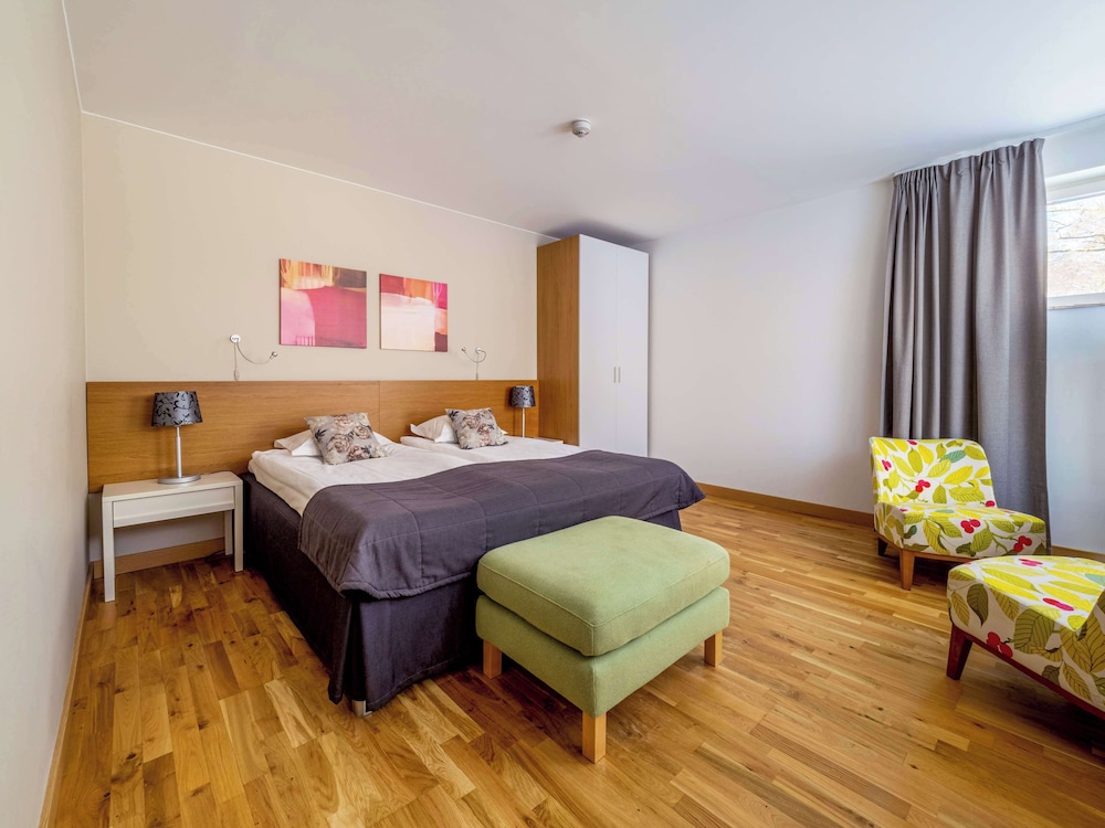 Family Room, 2 Twin Beds, Non Smoking (with Sofabed) photo 3