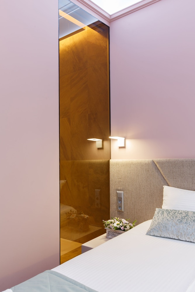 Standard Double or Twin Room photo 2