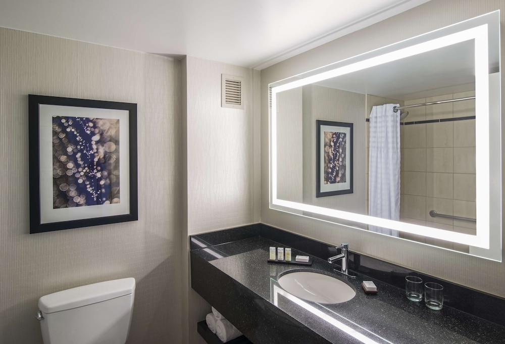 Suite, Multiple Beds, City View (High Floor) - Photo 6