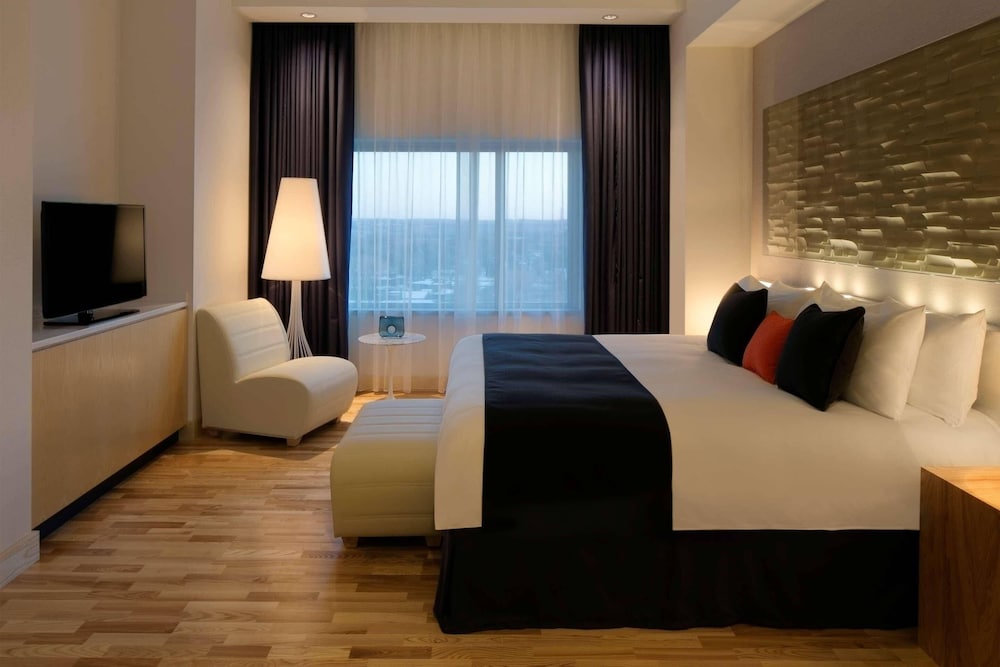 Suite, 1 Bedroom, Accessible (Mobility Accessible)