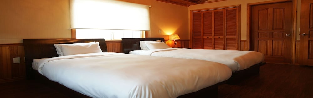 Royal Suite - Photo 3