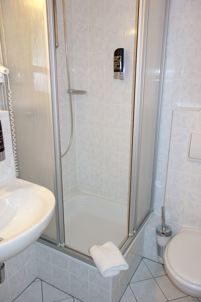Single Room, Non Smoking photo 3