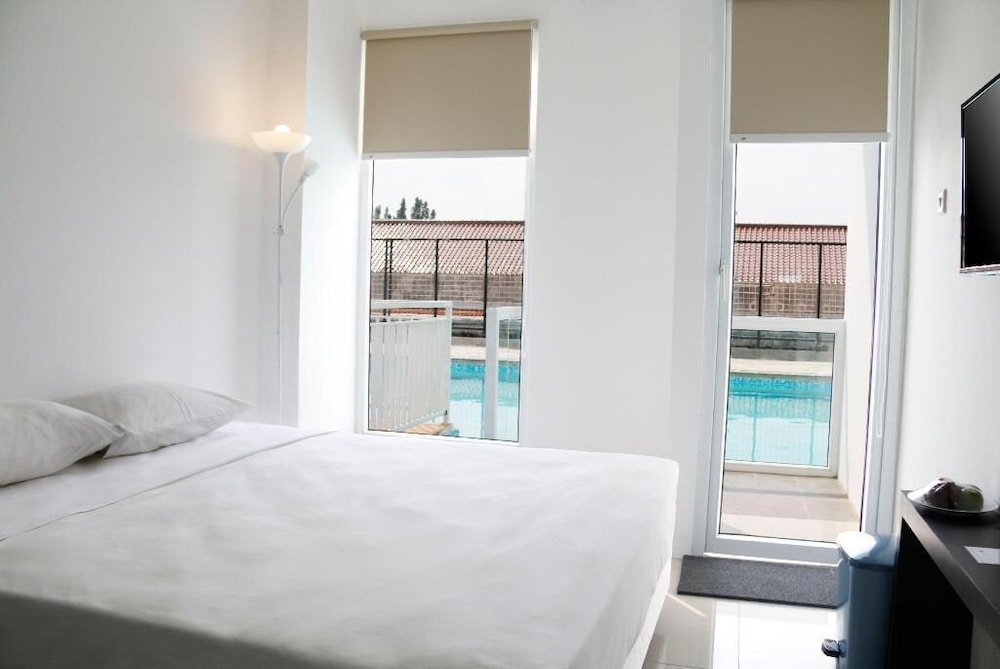 Deluxe Studio, Balcony