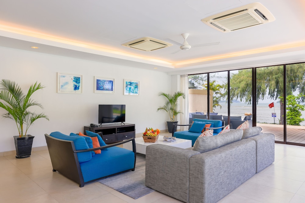 Villa, 4 Bedrooms, Private Pool, Beach View photo 3