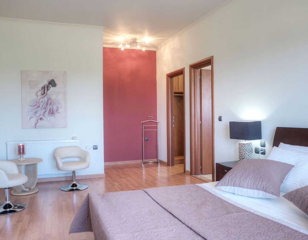 Luxury Villa, 6 Bedrooms photo 1