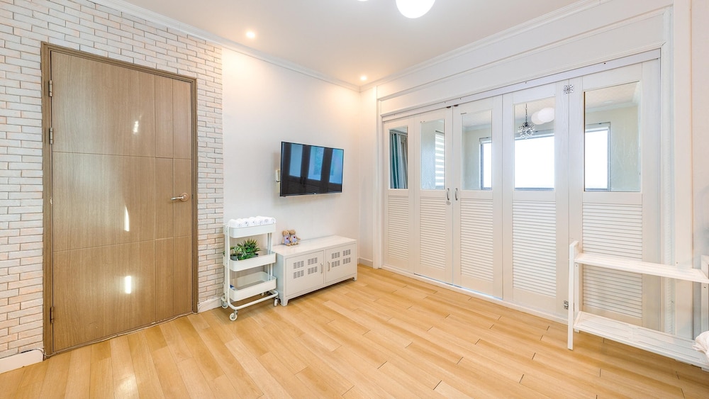 Basic Room, 1 Bedroom (yeomsojali(osyeonbyu,spa)) - Photo 3