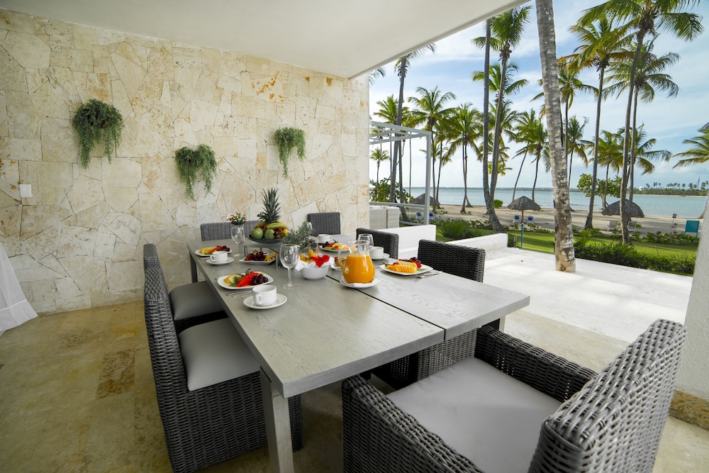 Panoramic Condo, Beach View, Beachside photo 2