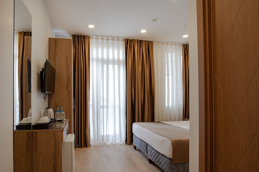 Superior Room, Balcony, Sea View photo 3