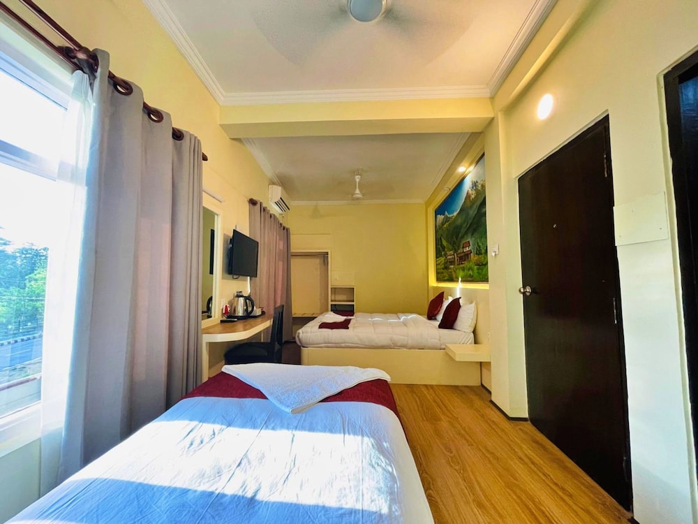 Standard Triple Room - Photo 10