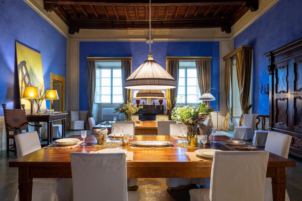 Villa di Tizzano Luxurious Retreat in Paradise, Photo 55