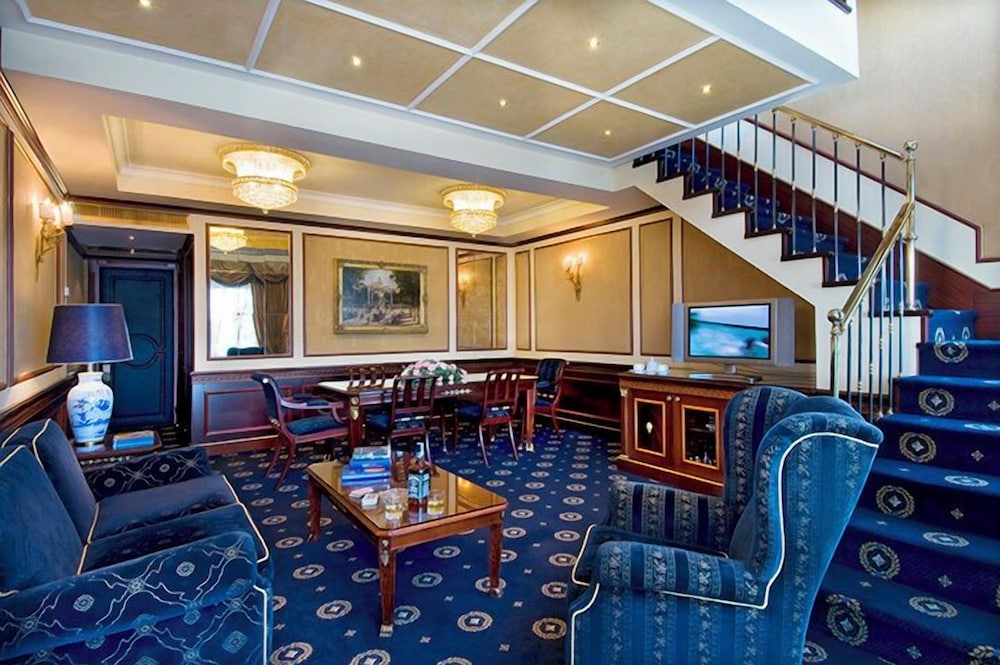Senior Suite, vista lago - Photo 19
