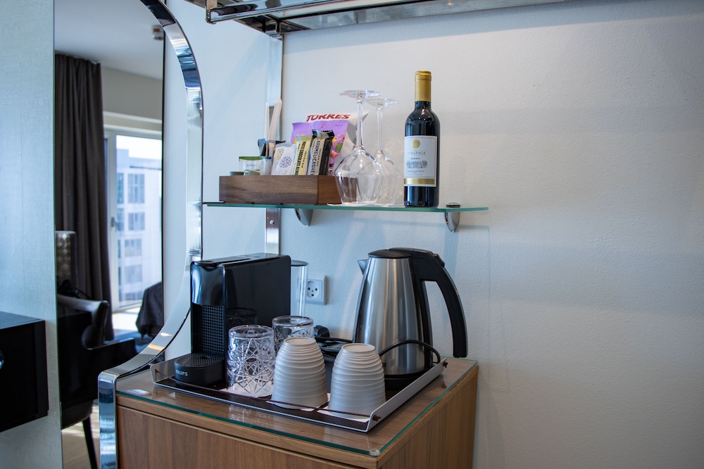 Junior Suite with lounge access - including executive breakfast - Photo 8