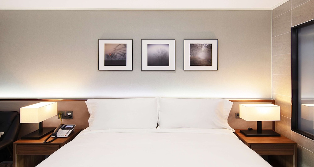 Standard Room, Multiple Beds, Non Smoking, Refrigerator - Photo 3