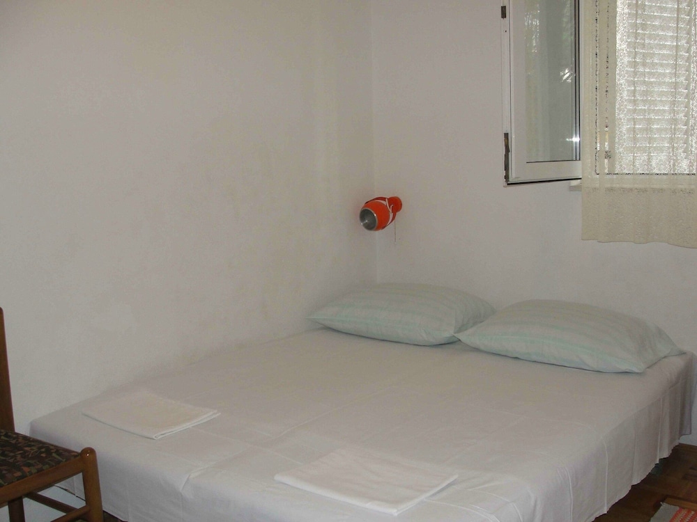 Apartment (Two Bedroom Apartment with Terrace (A) photo 3