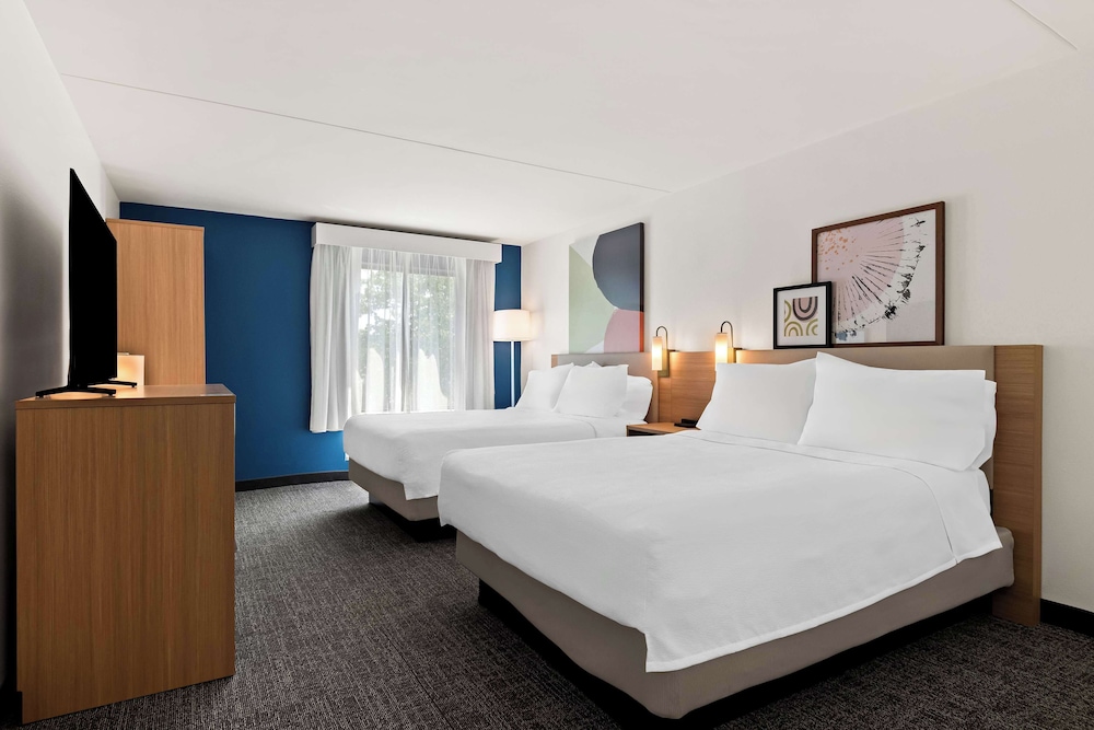 Room, 2 Queen Beds - Photo 8