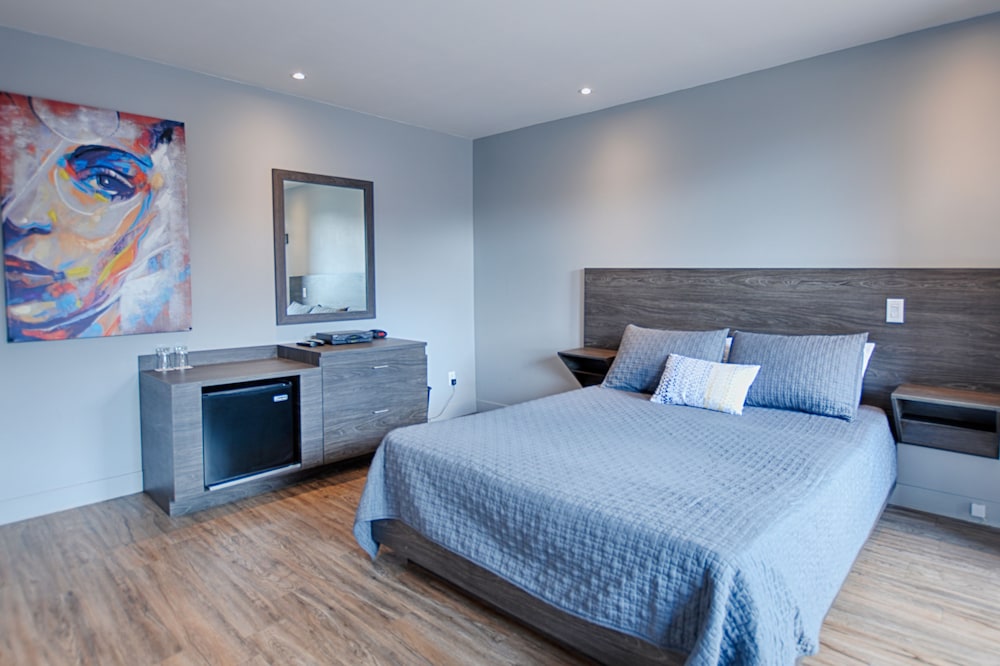 Budget Room, 1 Queen Bed, Non Smoking photo 1