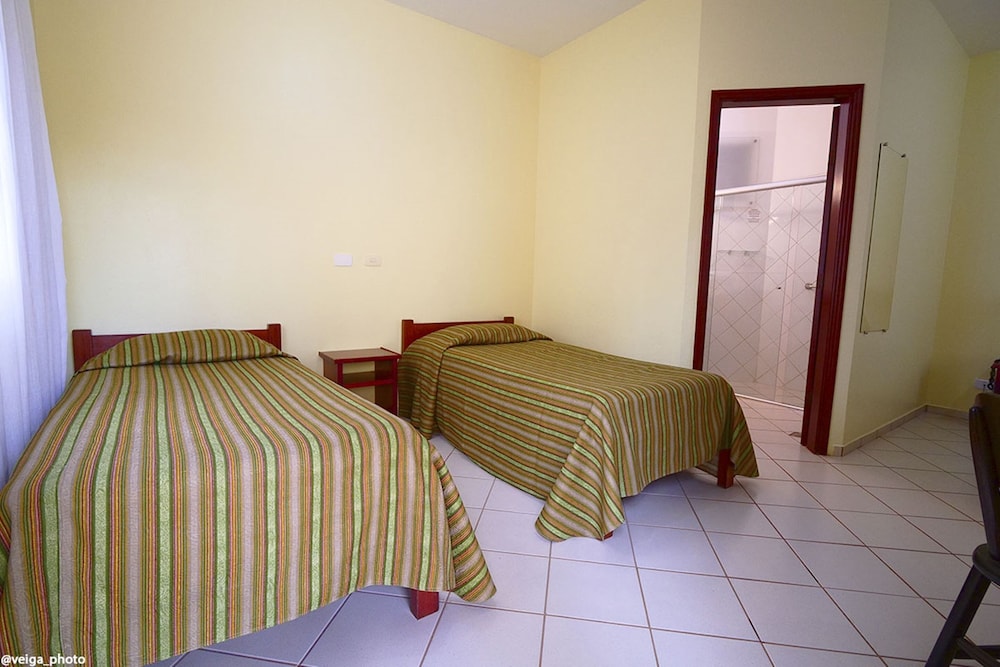 Deluxe Room, Multiple Bedrooms - Photo 18
