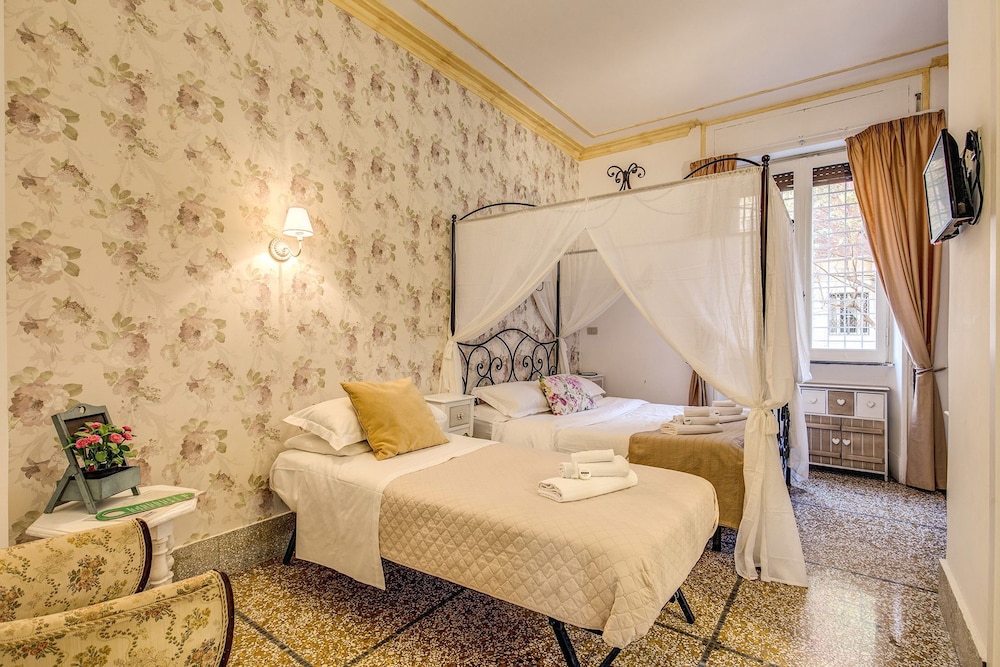 Classic Triple Room