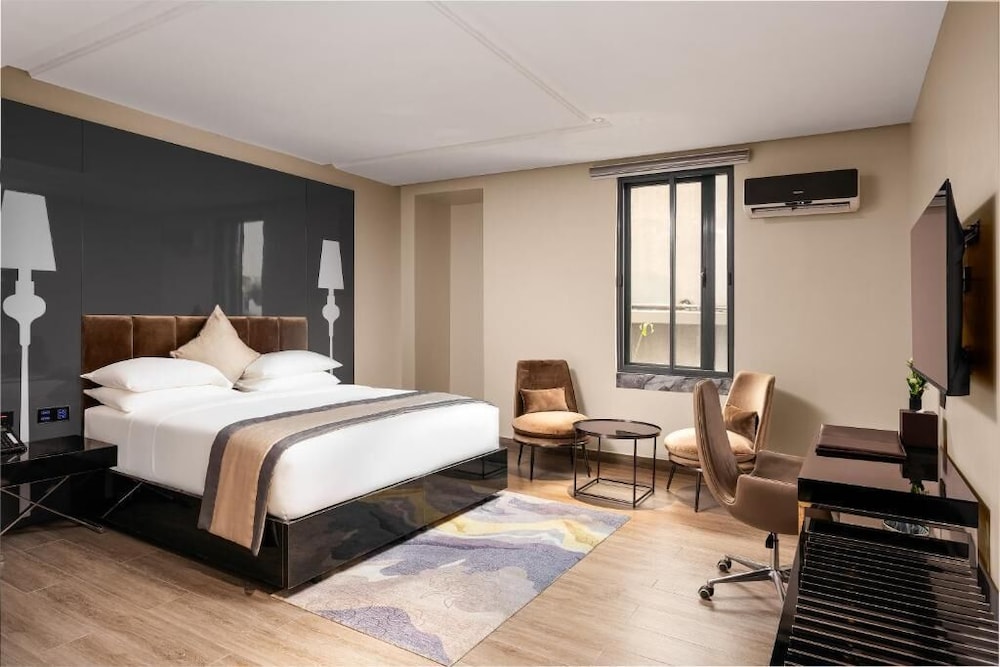 Executive Room, 1 King Bed, Lagoon View, Sea Facing