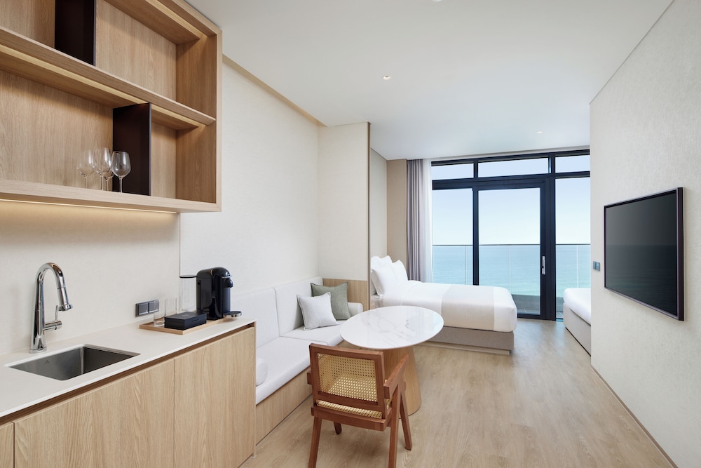 Premier Deluxe Family Ocean View