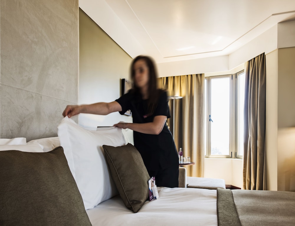 Standard Room, 2 Twin Beds, Accessible - Photo 2