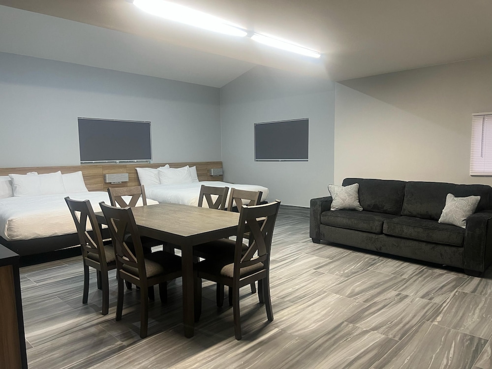 Family Suite, Multiple Beds, Non Smoking