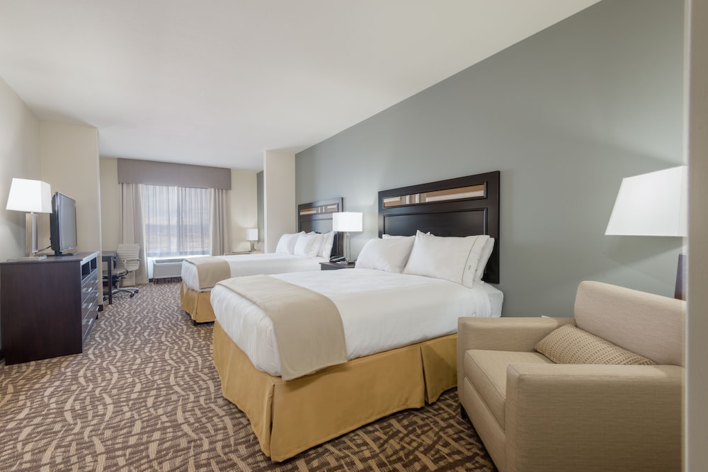 Suite, 2 Queen Beds, Accessible (Communications) photo 1