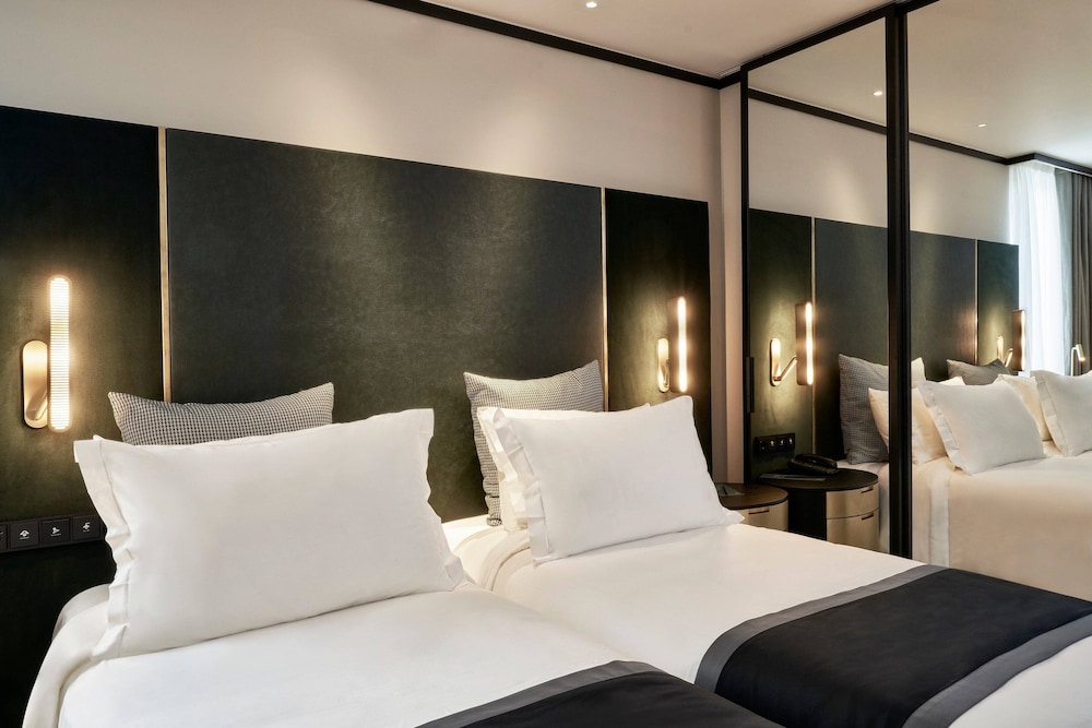 Deluxe Room, 2 Twin Beds