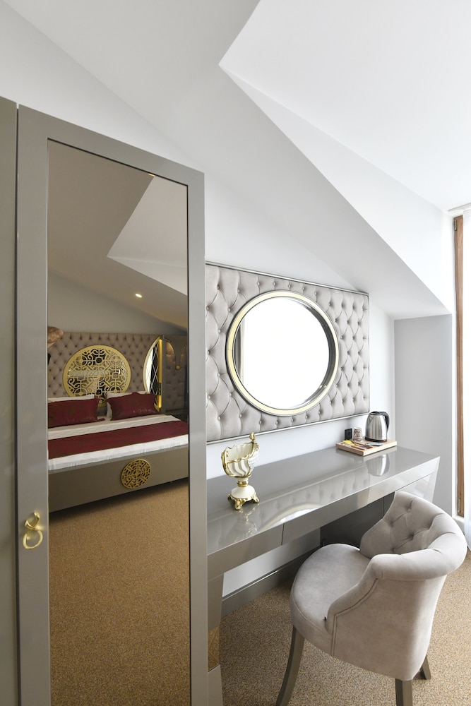 King Suite photo 2