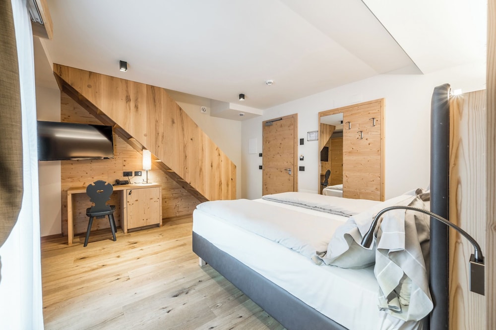 Superior Room, 2 Bedrooms, Non Smoking, Balcony photo 1