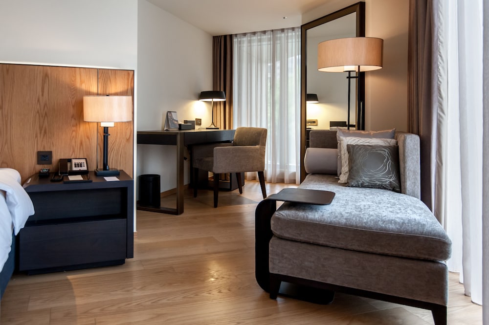 Deluxe Twin Room - Photo 2