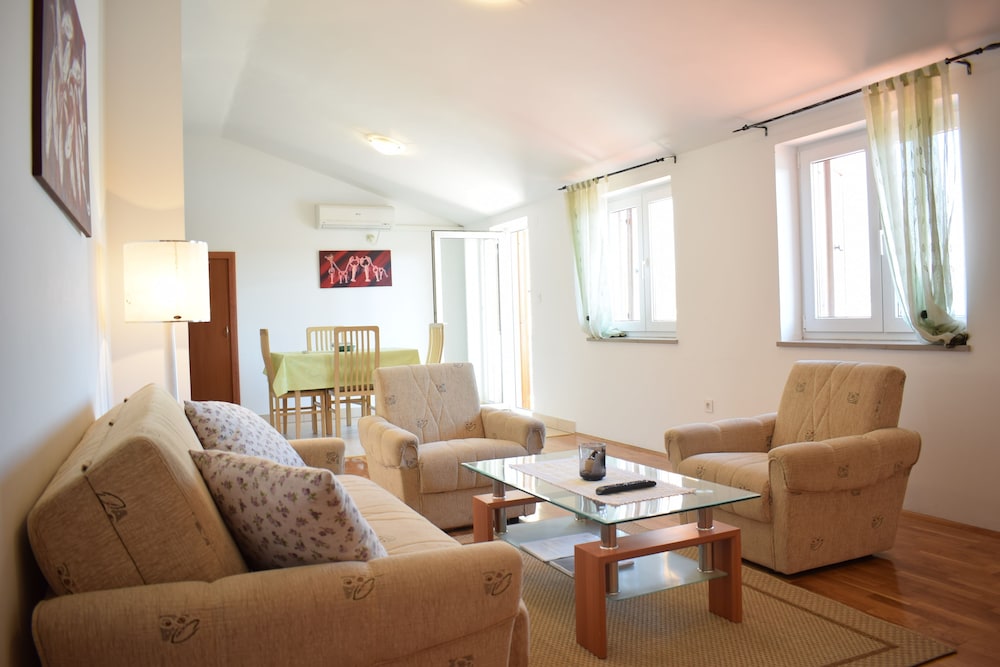 Apartment, Sea View (1) photo 1