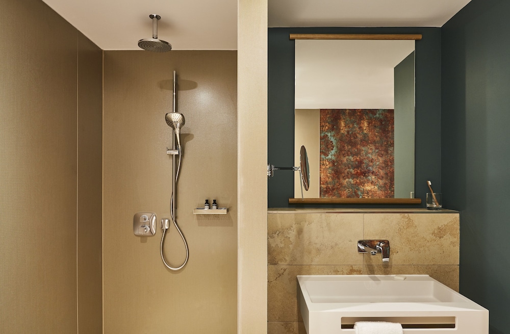 Hotel Indigo Dresden - Wettiner Platz by IHG - Photo 85