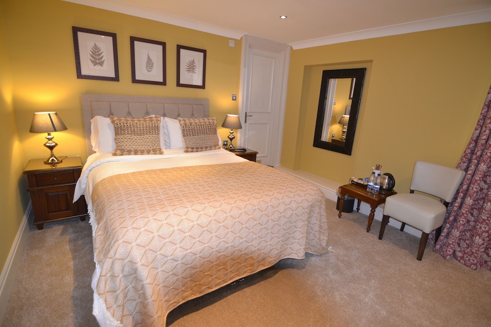 Classic Double Room (Small) - Photo 2