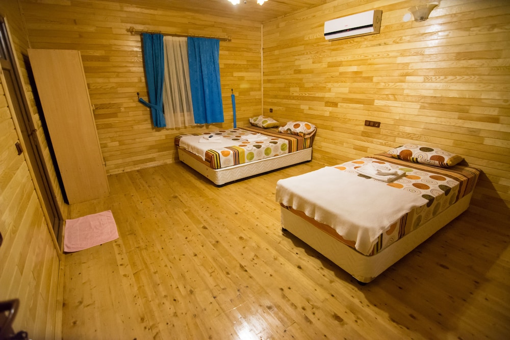 Bungalow (Triple) photo 2