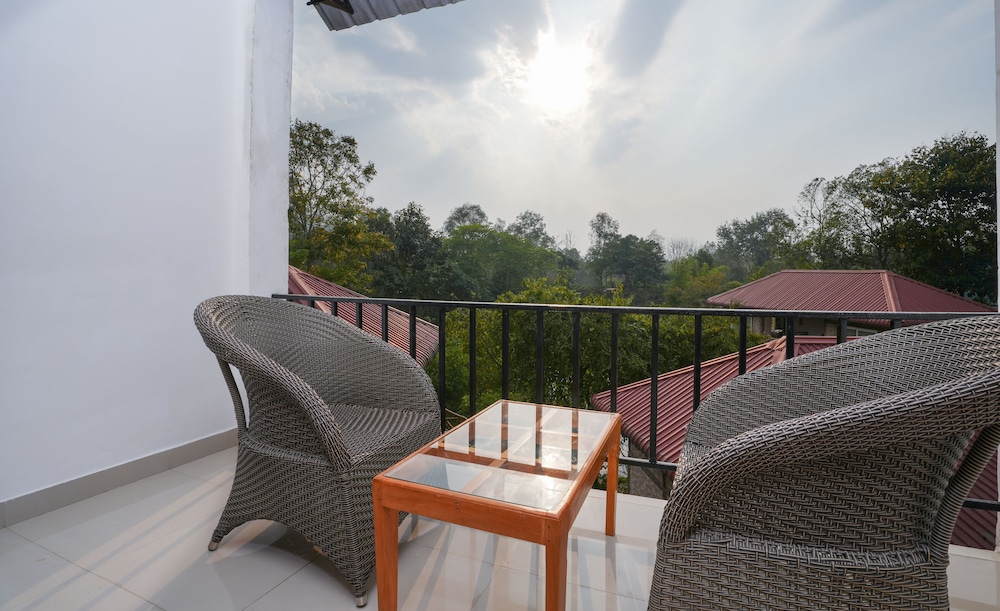 Suite with Balcony - Photo 3