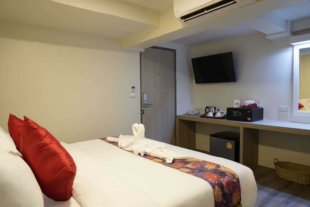 Deluxe Double Room, Balcony photo 2