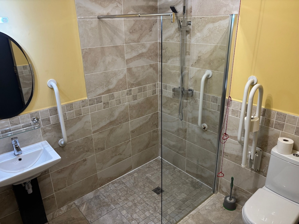 Comfort Suite photo 3