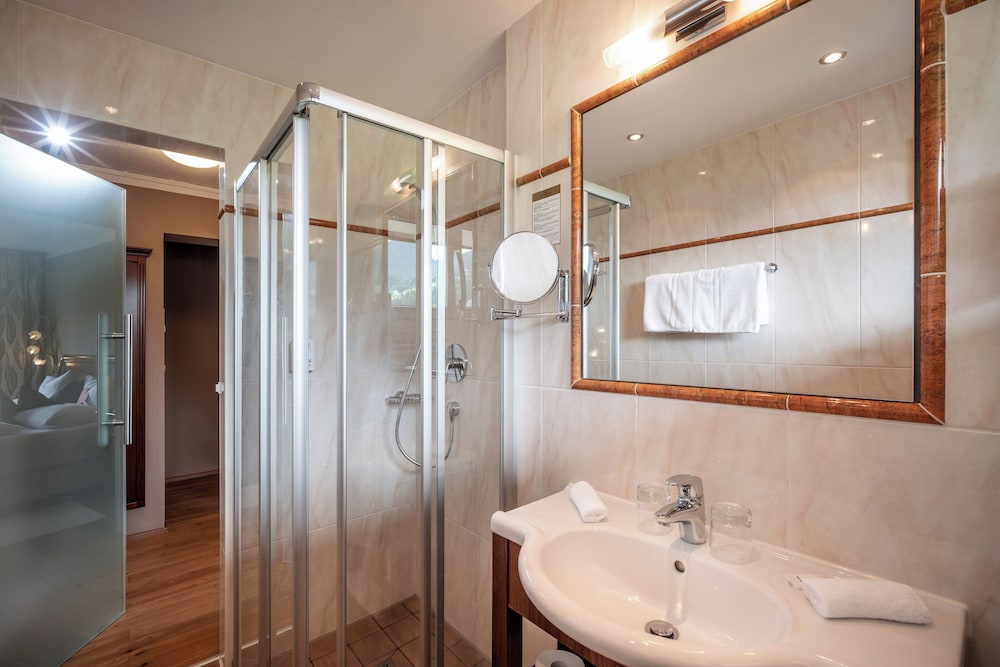 Superior Double or Twin Room - Photo 3