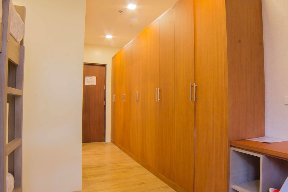 Dormitory Room 1 photo 3