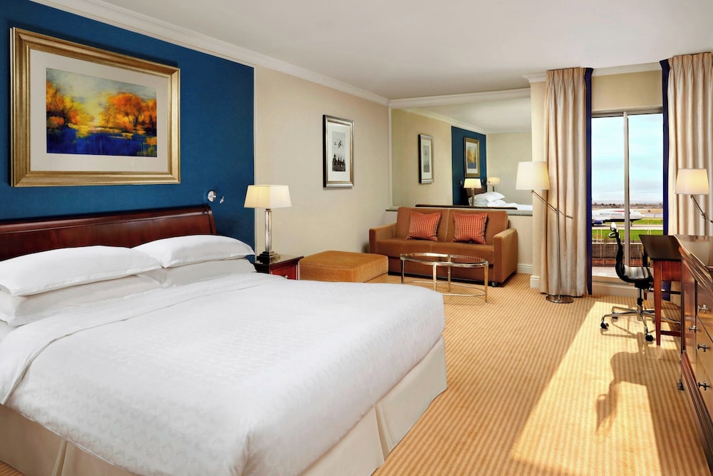 Club Room, Club lounge access, Guest room, 1 Queen photo 2