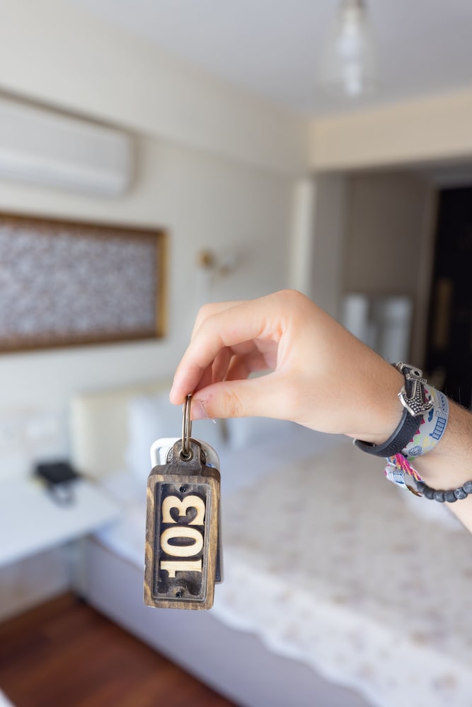 Standard Triple Room - Photo 6