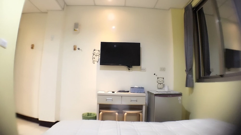 Basic Double Room, 1 Double Bed (205)